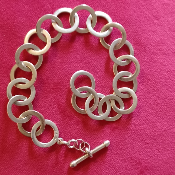 Toggle Flat Link Bracelet - Picture 5 of 12